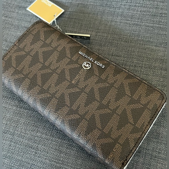 NWT MICHAEL KORS JET SET CHARM LARGE TOP ZIP CONTINENTAL WALLET CASE - Picture 11 of 11